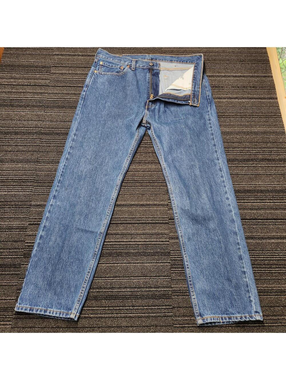 Levi's 505 Regular Fit Jeans Mens 38x30 Light Wash Straight Leg Denim